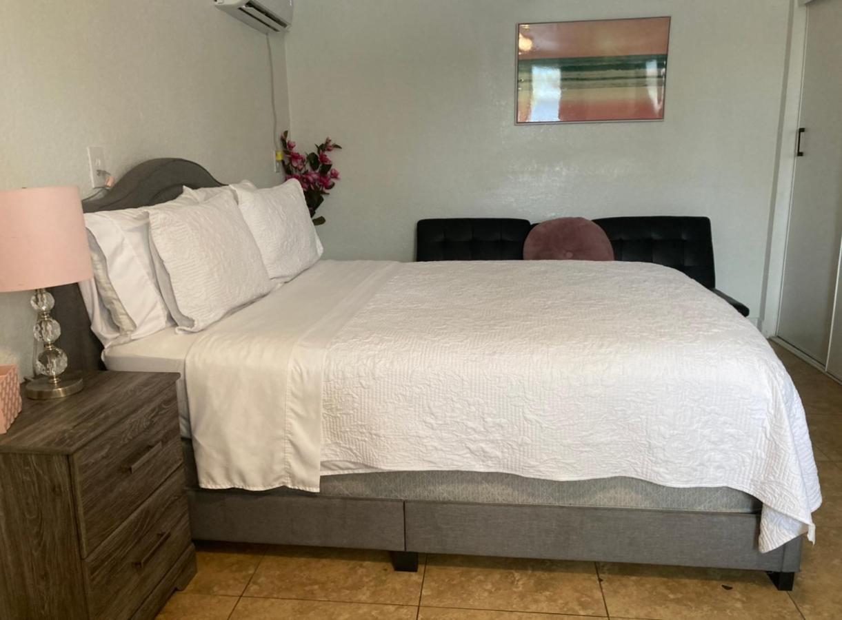 Cozy Studio…With Private Entrance Las Vegas Zewnętrze zdjęcie
